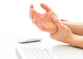 סבלתי משיתוק ביד מומלץ לקריאה לסיפור המלא אורן זריף