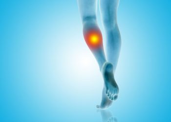 "הרופאים רצו לחתוך לה את הרגל – בזכות אורן זריף היא יצאה מכלל סכנה"