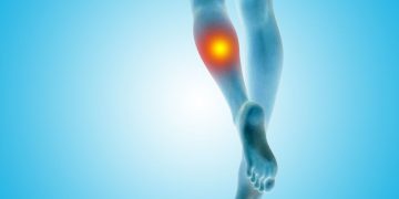 "הרופאים רצו לחתוך לה את הרגל – בזכות אורן זריף היא יצאה מכלל סכנה"