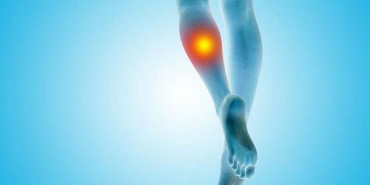 "הרופאים רצו לחתוך לה את הרגל – בזכות אורן זריף היא יצאה מכלל סכנה"