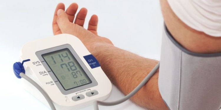 "בזכות אורן זריף הצלחתי לעלות 13 קומות בלי הפסקה – סבלתי מלחץ דם כאבים ברגליים חולשה ועייפות"